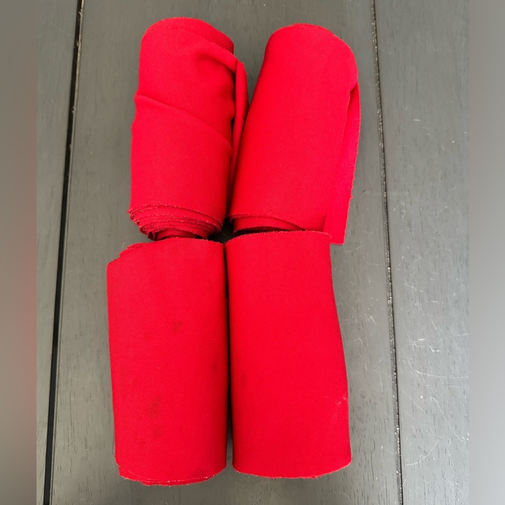 Red Standing Wraps